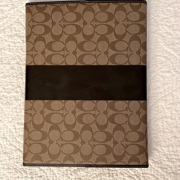 Coach Brown Signature Portfolio with Cross Pen - Picture 2 of 7